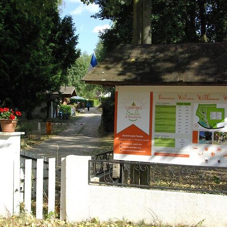 Camping Smile&Braudieres Mézières-sous-Lavardin Exterior foto