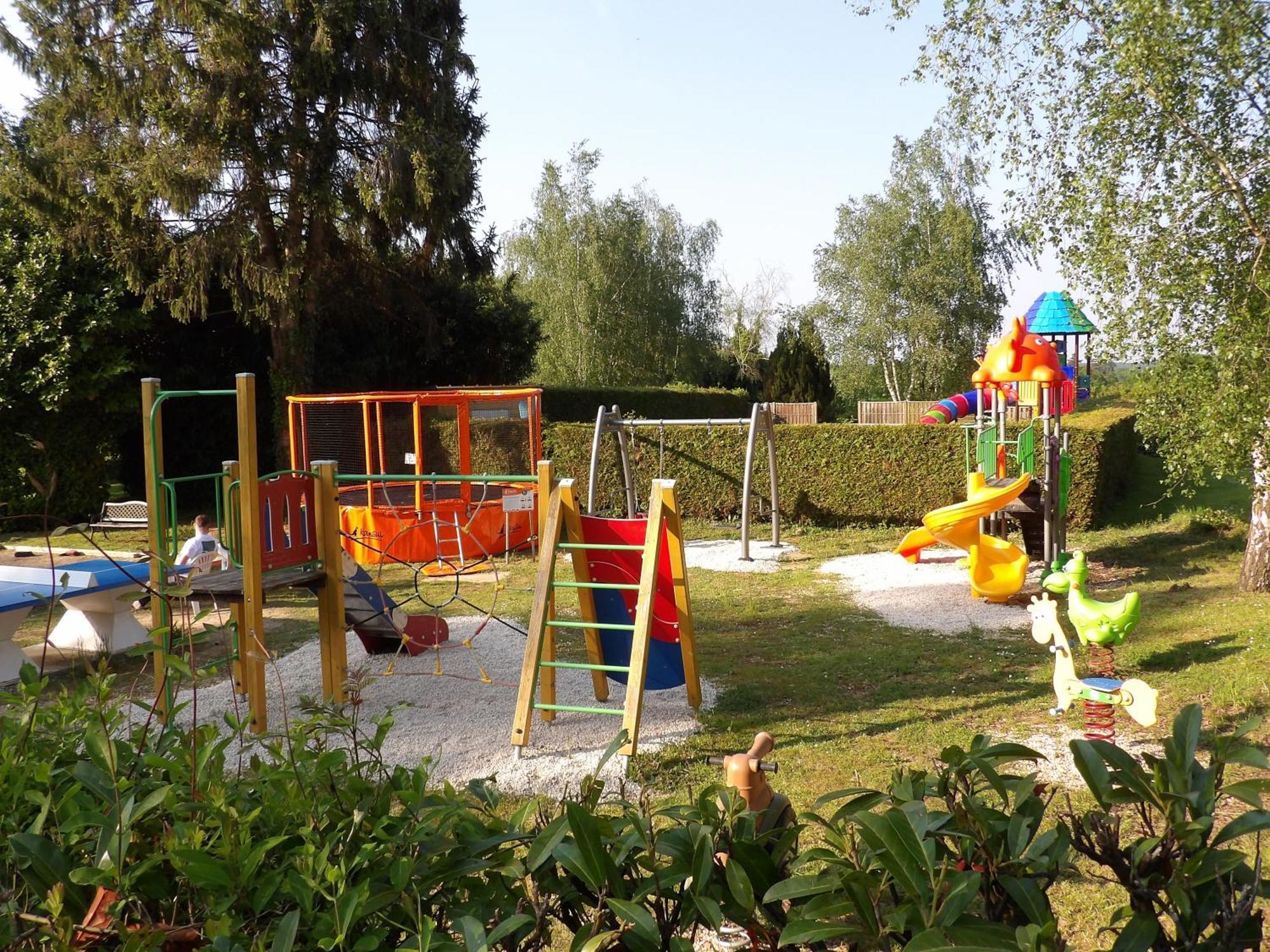 Camping Smile&Braudieres Mézières-sous-Lavardin Exterior foto